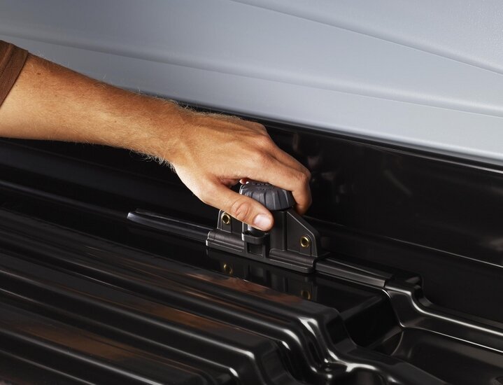 Thule Pacific M Dakkoffer Zwart