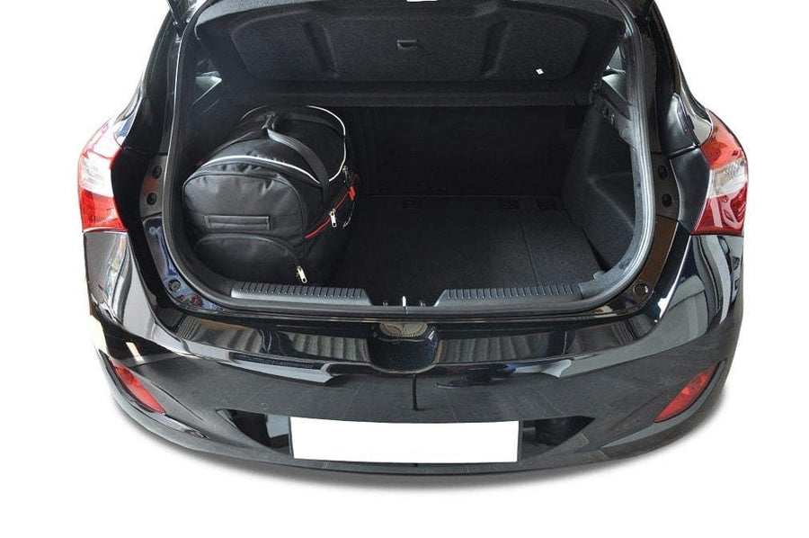 Kjust Hyundai i30 II 3-dr 2013-2017 Reistassenset