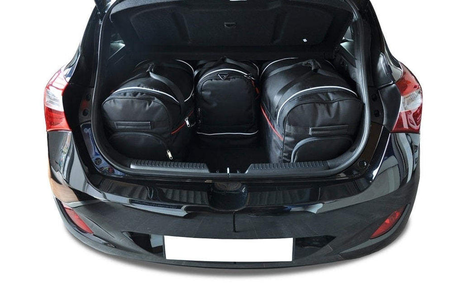 Kjust Hyundai i30 II 3-dr 2013-2017 Reistassenset