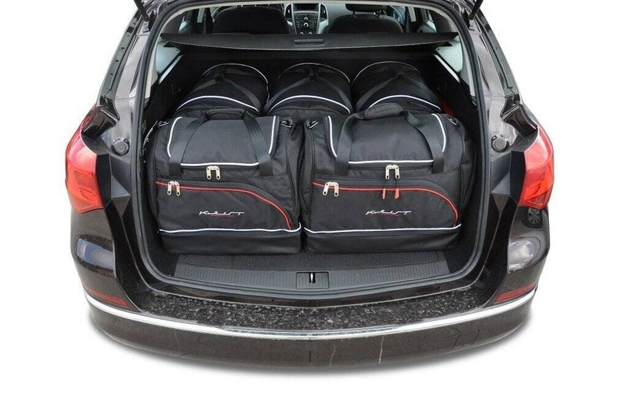 Kjust Opel Astra J Sports Tourer 2010-2015 Reistassenset