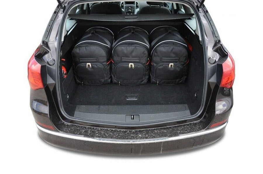 Kjust Opel Astra J Sports Tourer 2010-2015 Reistassenset