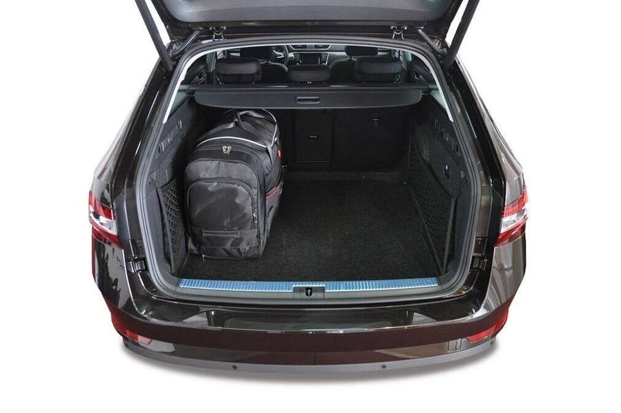 Kjust Skoda Superb 3V stationwagen 2015-2024 Reistassenset