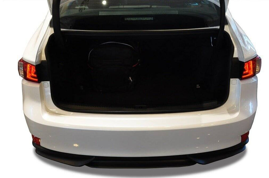 Kjust Lexus IS Sedan 2013-2021 Reistassenset