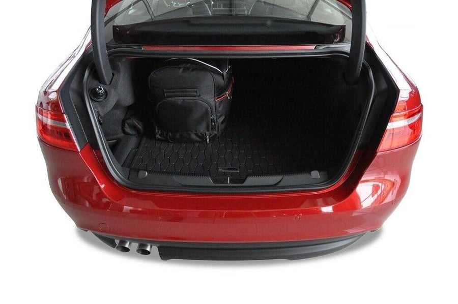 Kjust Jaguar XE Sedan 2014-2024 Reistassenset
