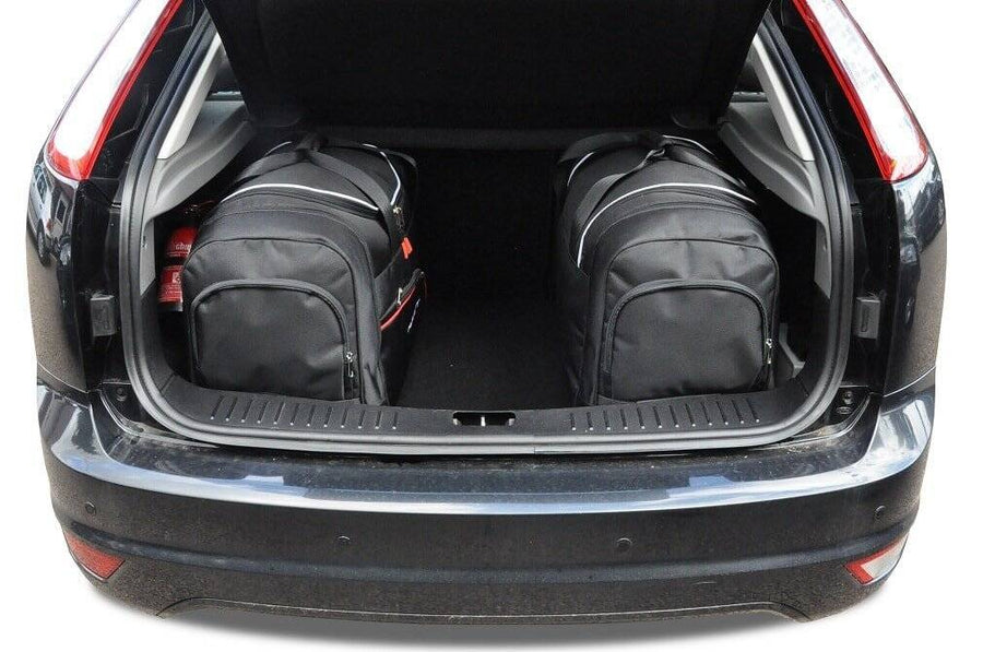 Kjust Ford Focus II/facelift 5-dr 2008-2011 Reistassenset
