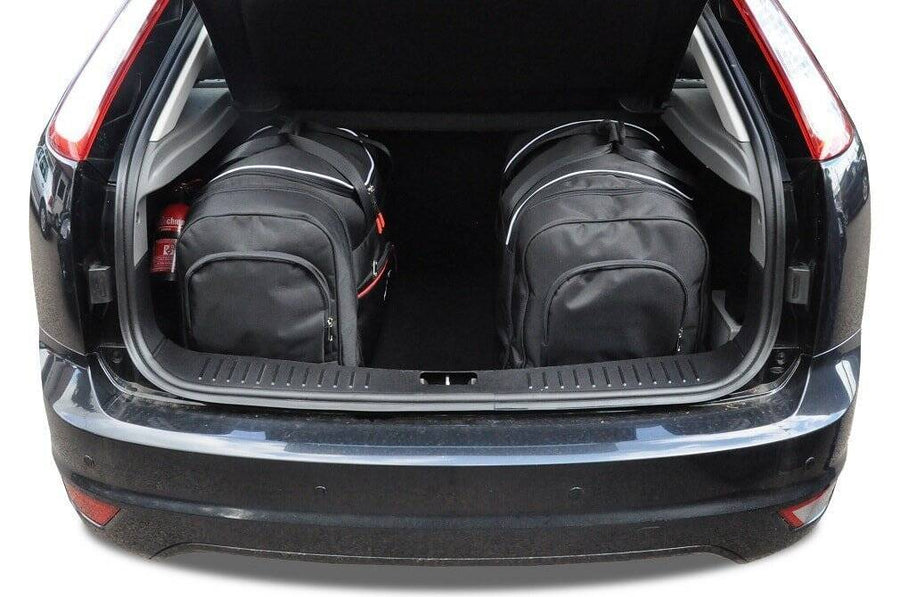 Kjust Ford Focus II/facelift 5-dr 2008-2011 Reistassenset