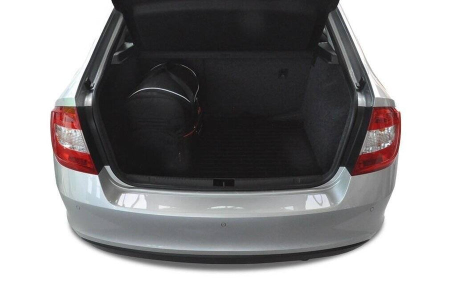 Kjust Skoda Rapid 5-dr 2012-2017 Reistassenset