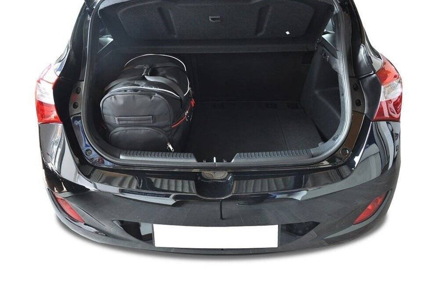 Kjust Hyundai i30 II 3-dr 2013-2017 Reistassenset