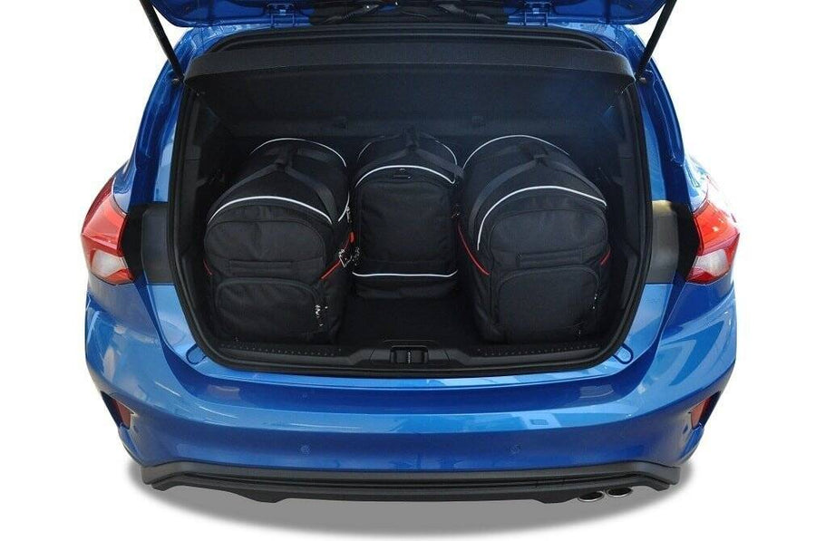 Kjust Ford Focus IV 5-dr 2018- Reistassenset