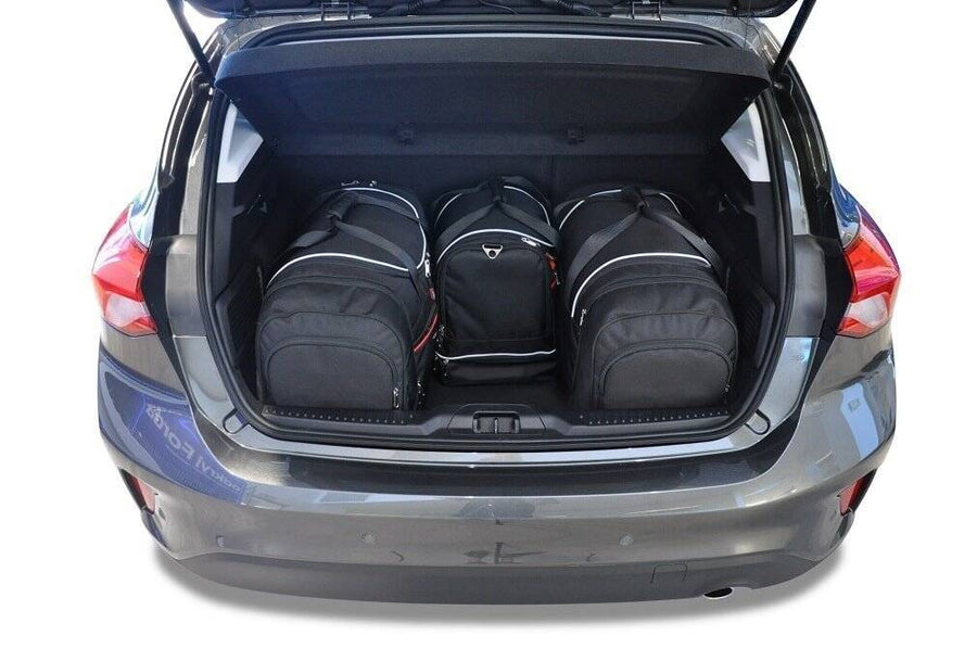 Kjust Ford Focus IV 5-dr 2018- Reistassenset