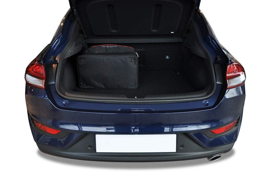 Kjust Hyundai i30 III Fastback 2018-2020 Reistassenset