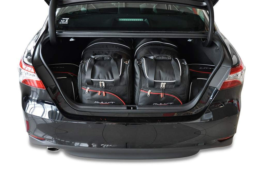 Kjust Toyota Camry Sedan 2019-2023 Reistassenset