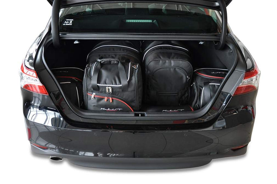Kjust Toyota Camry Sedan 2019-2023 Reistassenset