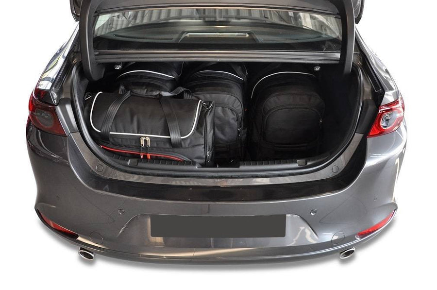 Kjust Mazda 3 BP Sedan 2019- Reistassenset