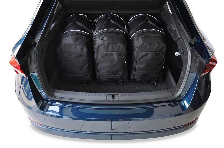 Kjust Skoda Octavia NX 5-dr 2020- Reistassenset