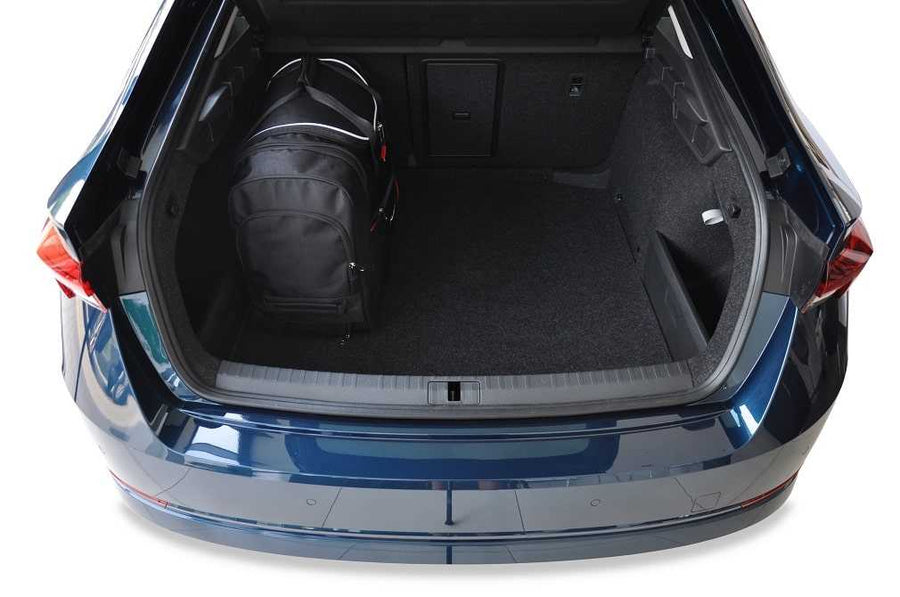 Kjust Skoda Octavia NX 5-dr 2020- Reistassenset